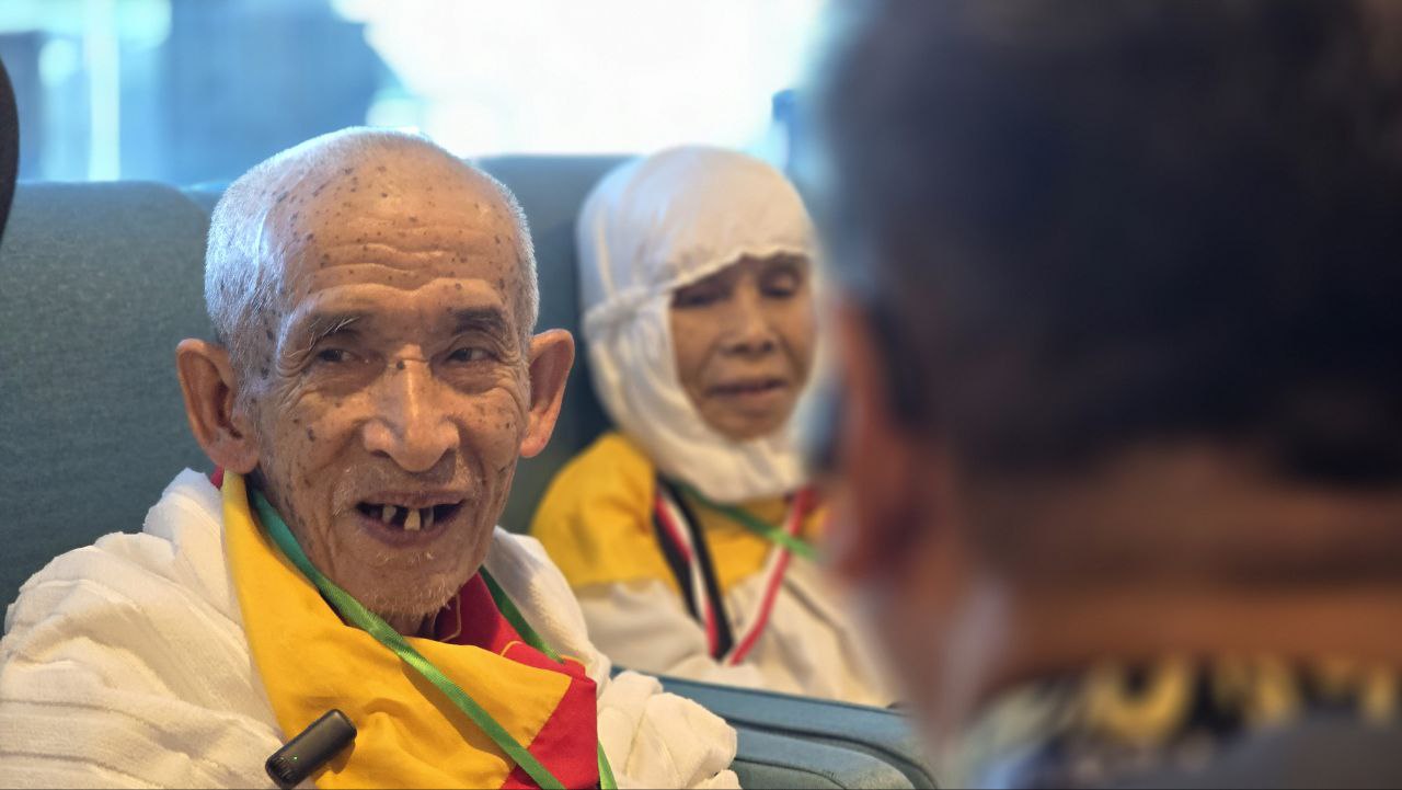 Salim Dulatif masih sanggup tawaf dan sai tanpa kursi roda. Foto-Media Center Haji